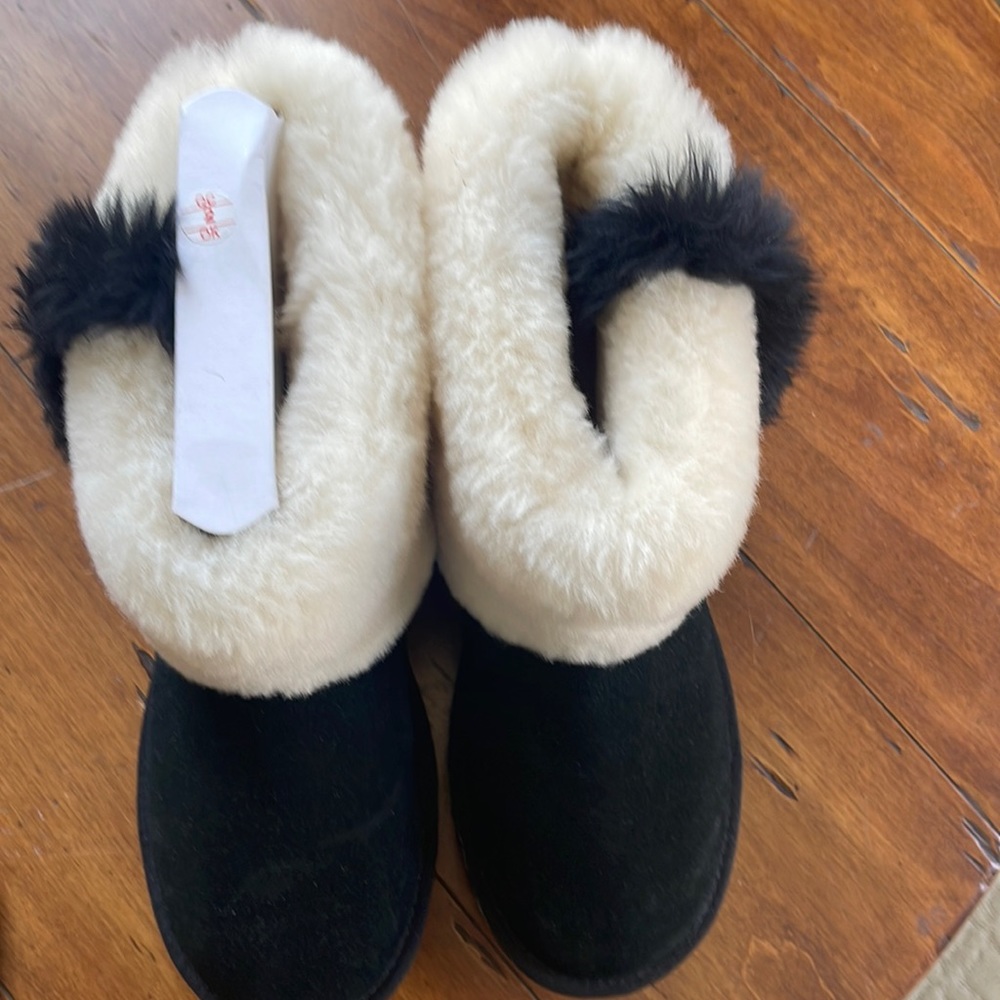 Ugg boots never worn